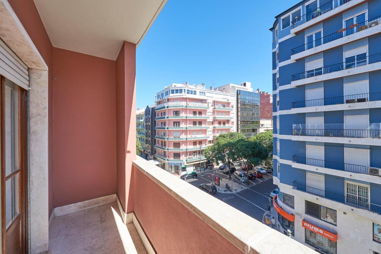 Campo Pequeno Prestige Hotel Lisbon Bagian luar foto