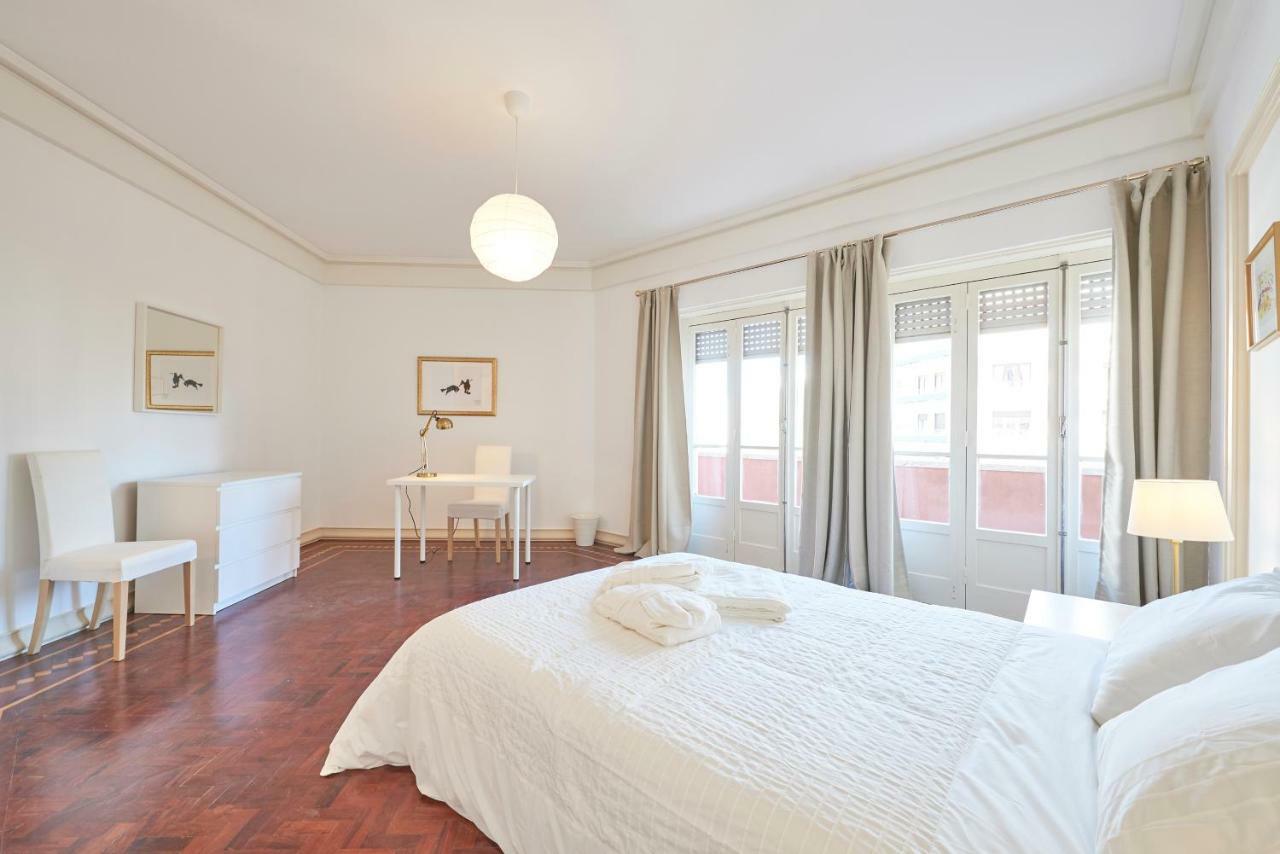 Campo Pequeno Prestige Hotel Lisbon Bagian luar foto
