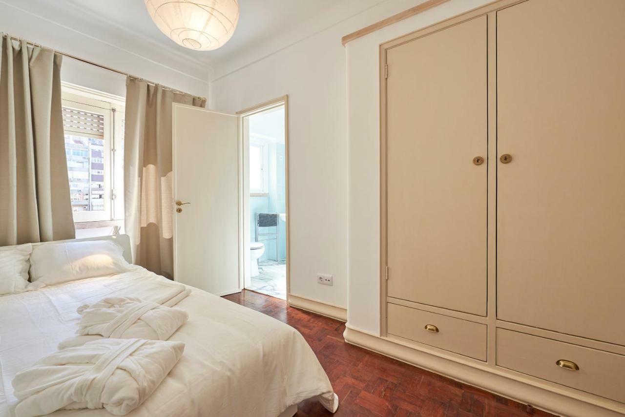 Campo Pequeno Prestige Hotel Lisbon Bagian luar foto